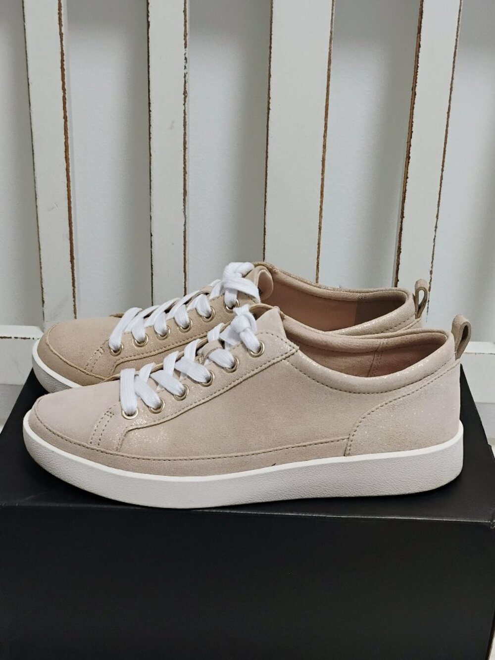 Vionic Winny Low top Sneaker Gold 7 - Picture 2 of 5